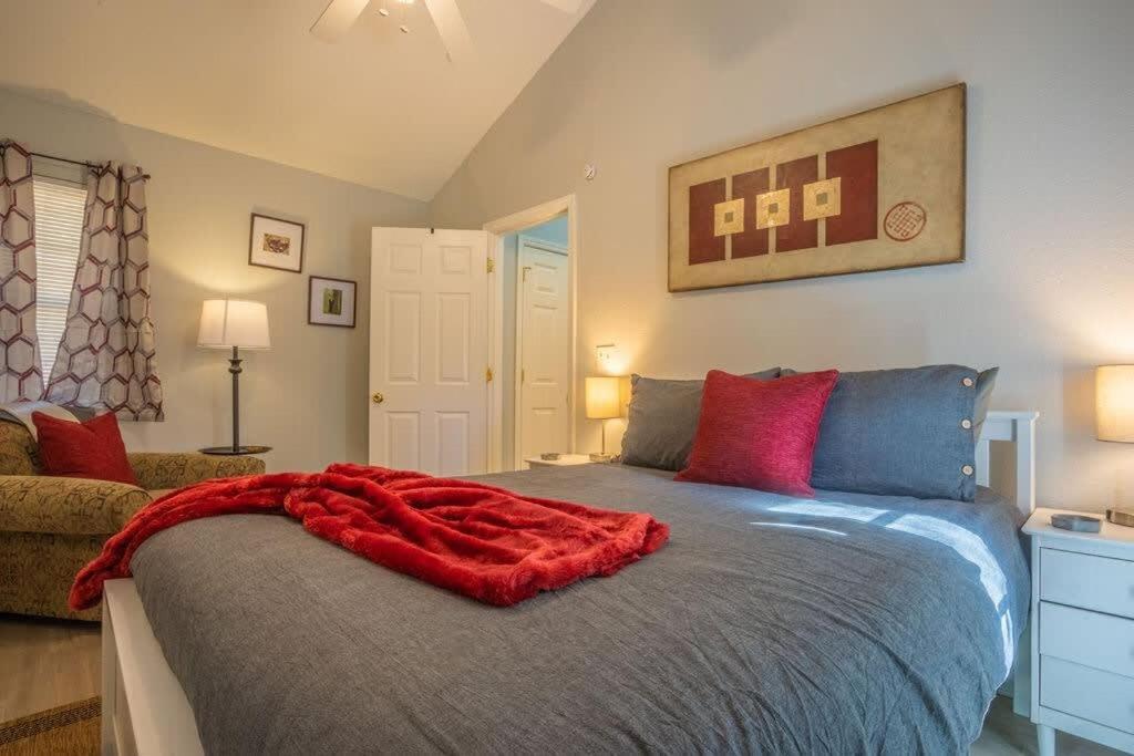 Sasquatch Lodge E Sleeps 13 جاتلينبرج المظهر الخارجي الصورة