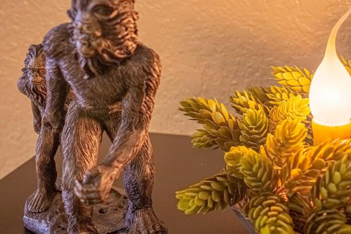 Sasquatch Lodge E Sleeps 13 جاتلينبرج المظهر الخارجي الصورة