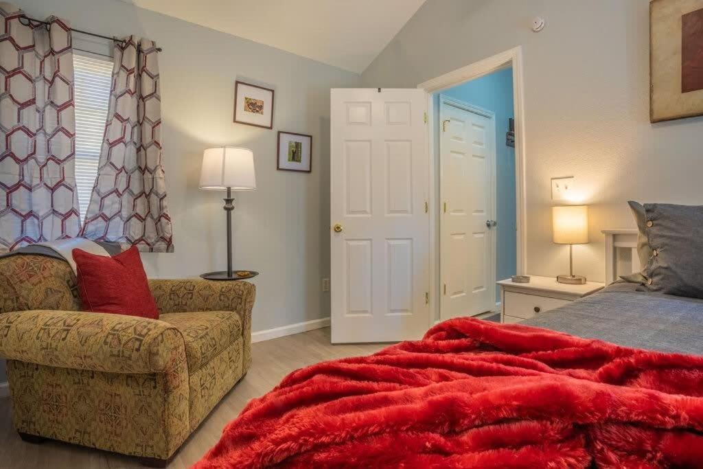 Sasquatch Lodge E Sleeps 13 جاتلينبرج المظهر الخارجي الصورة