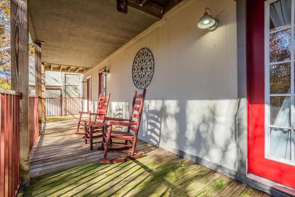 Sasquatch Lodge E Sleeps 13 جاتلينبرج المظهر الخارجي الصورة