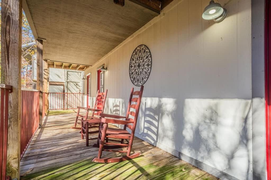 Sasquatch Lodge E Sleeps 13 جاتلينبرج المظهر الخارجي الصورة