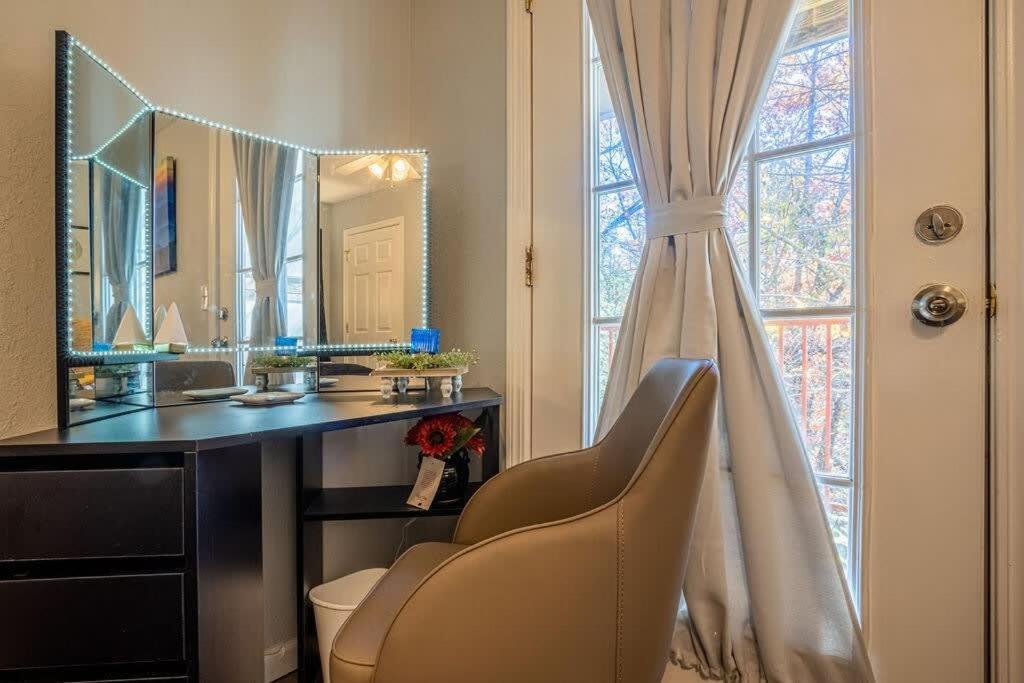 Sasquatch Lodge E Sleeps 13 جاتلينبرج المظهر الخارجي الصورة