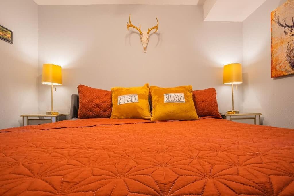 Sasquatch Lodge E Sleeps 13 جاتلينبرج المظهر الخارجي الصورة