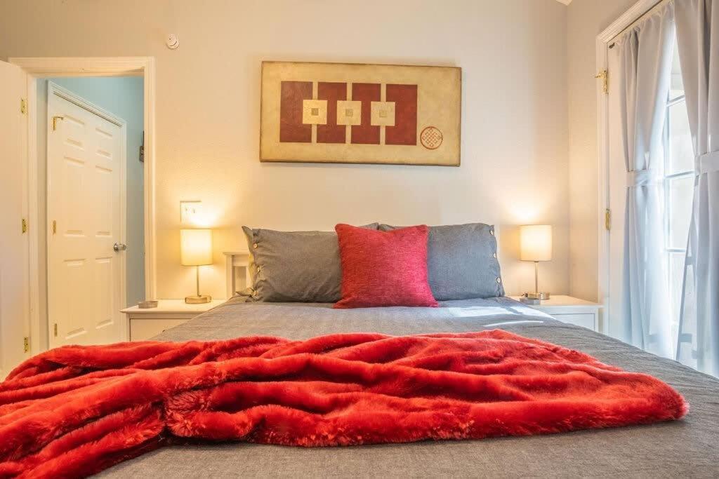 Sasquatch Lodge E Sleeps 13 جاتلينبرج المظهر الخارجي الصورة