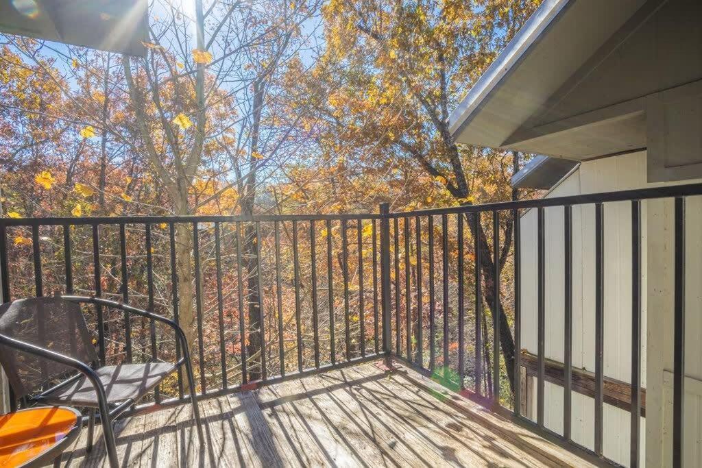 Sasquatch Lodge E Sleeps 13 جاتلينبرج المظهر الخارجي الصورة